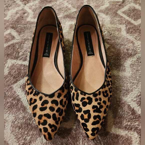 Steven By Steve Madden Calf Hair Leapord Print Point Flats 7.5 EUC - Picture 5 of 12